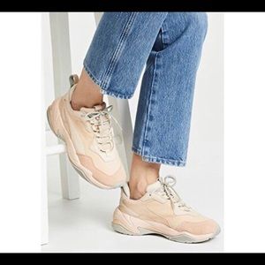 Puma Thunder Desert Sneakers, size 6.5